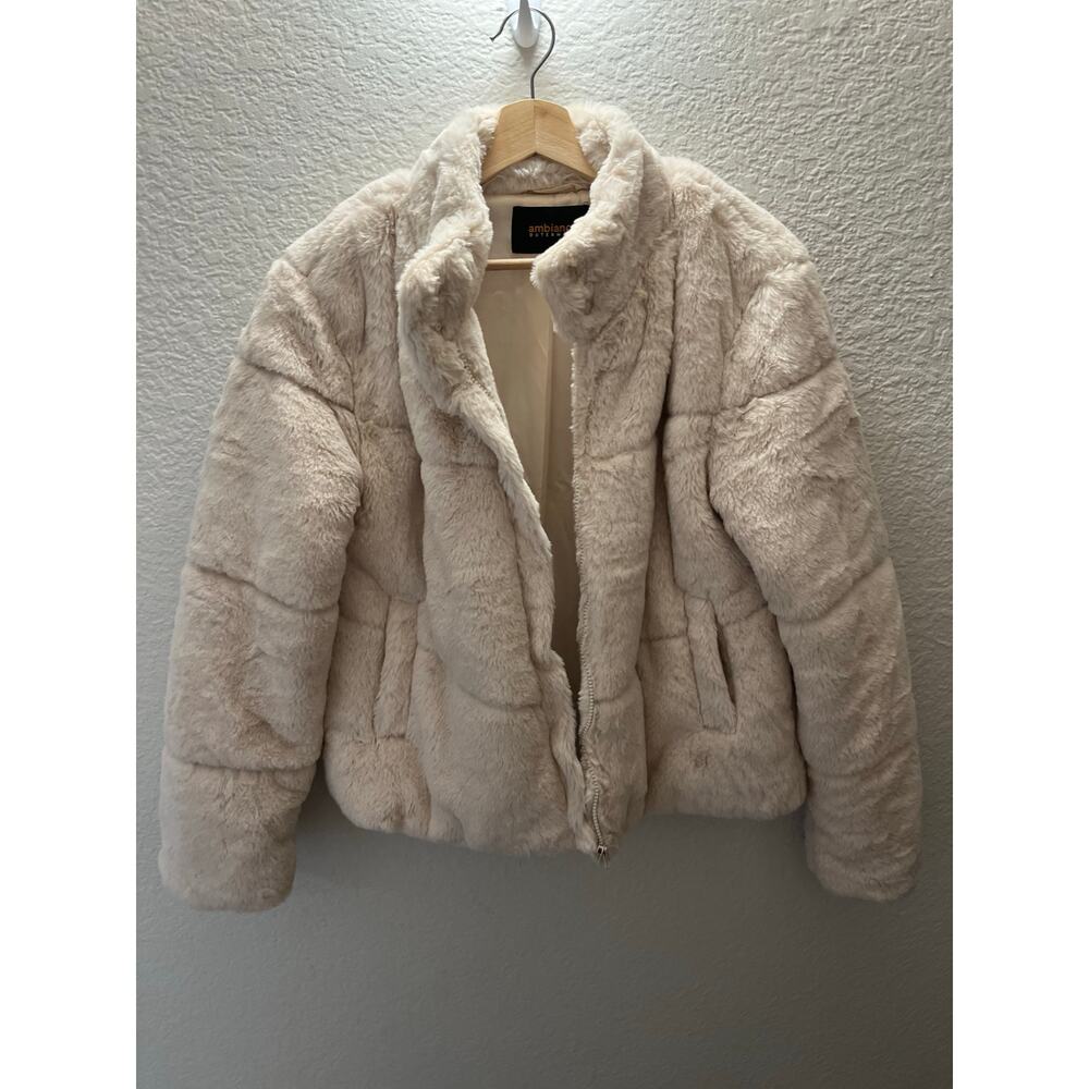 Ambiance Faux Fur Jacket Size L Cream Plush Cozy Fitted Winter Coat Soft Girl - Picture 4 of 7